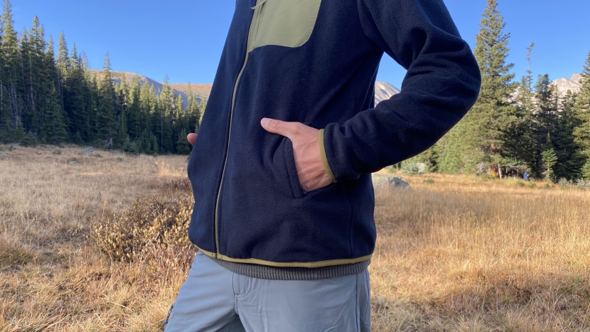 Errendimendutik erosotasunera: QIYI Clothing Bridges Kirol arropa eta casual arropa