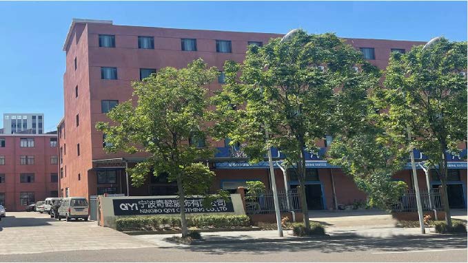 Gaur egungo merkatuan casual eta kirol arropa fabrikatzaile fidagarria egiten duena